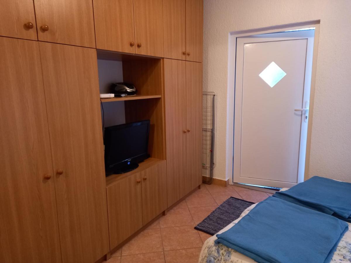 Studio Ana Selce Luaran gambar